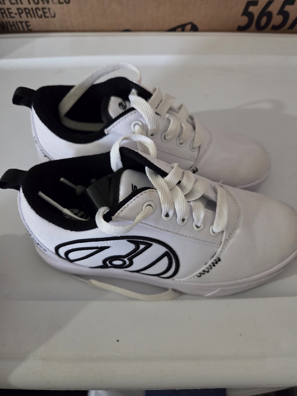 White Heelys Skate-Style Sneakers with Black Trim